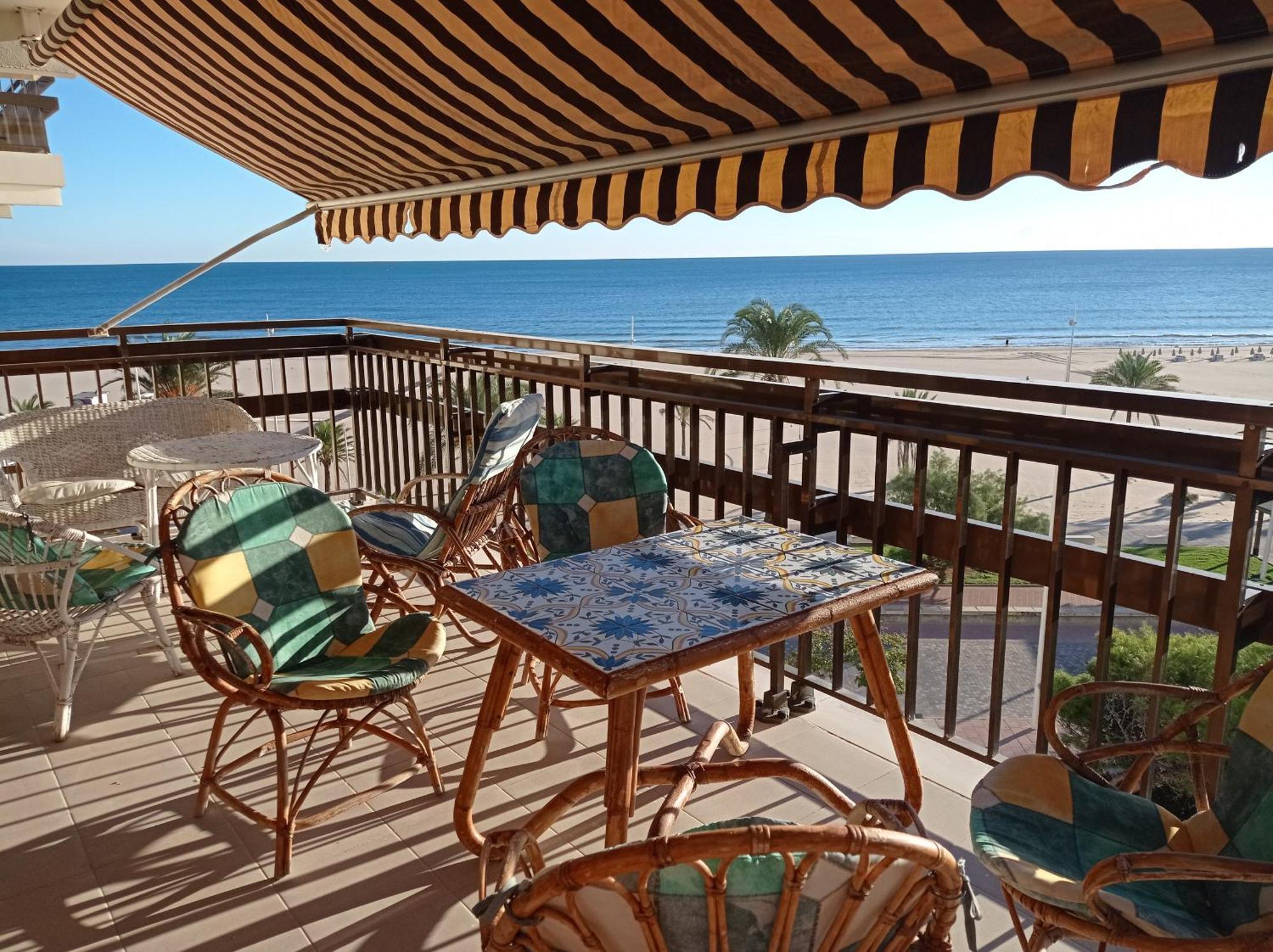 Manila Solo Familias Serviplaya Gandia Exterior photo